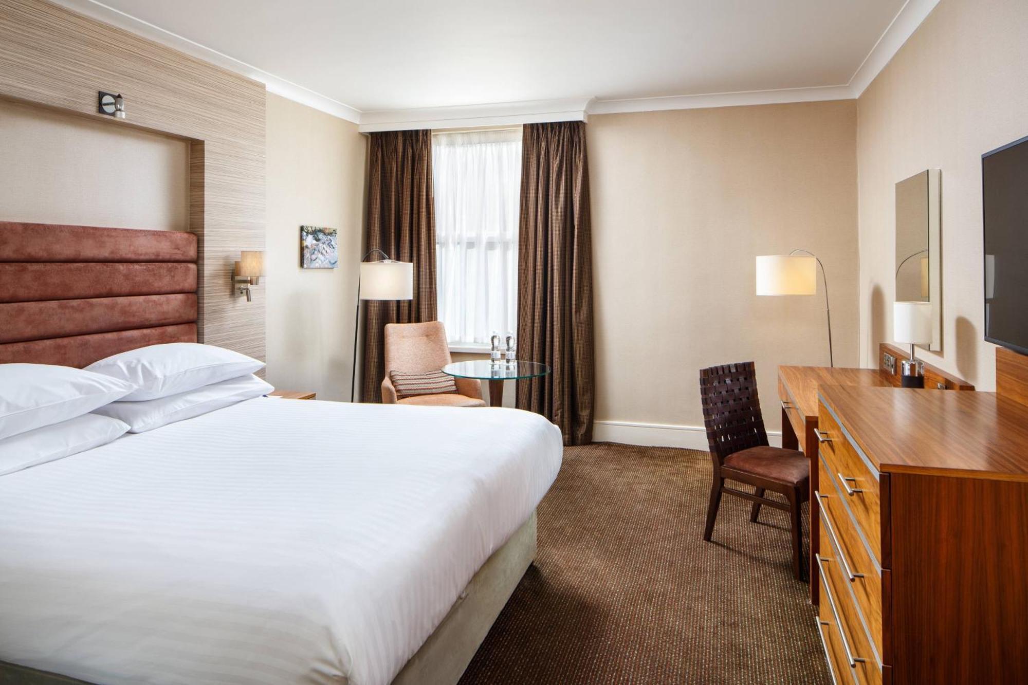 Delta Hotels By Marriott Cheltenham Chase Exterior foto